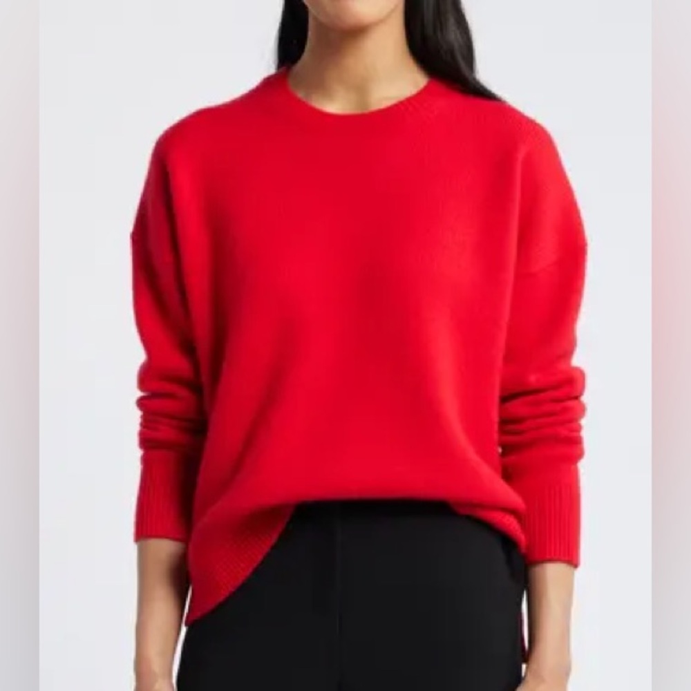 🆕 red M sweater